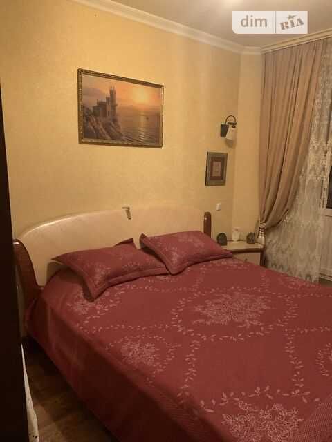 Продаж трьохкімнатної квартири 5/9 пов Розділ. кімнати Сади №14851