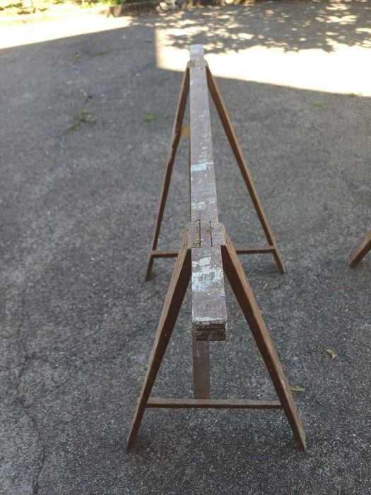 Conjunto de 4 cavaletes, em maneira, antigos