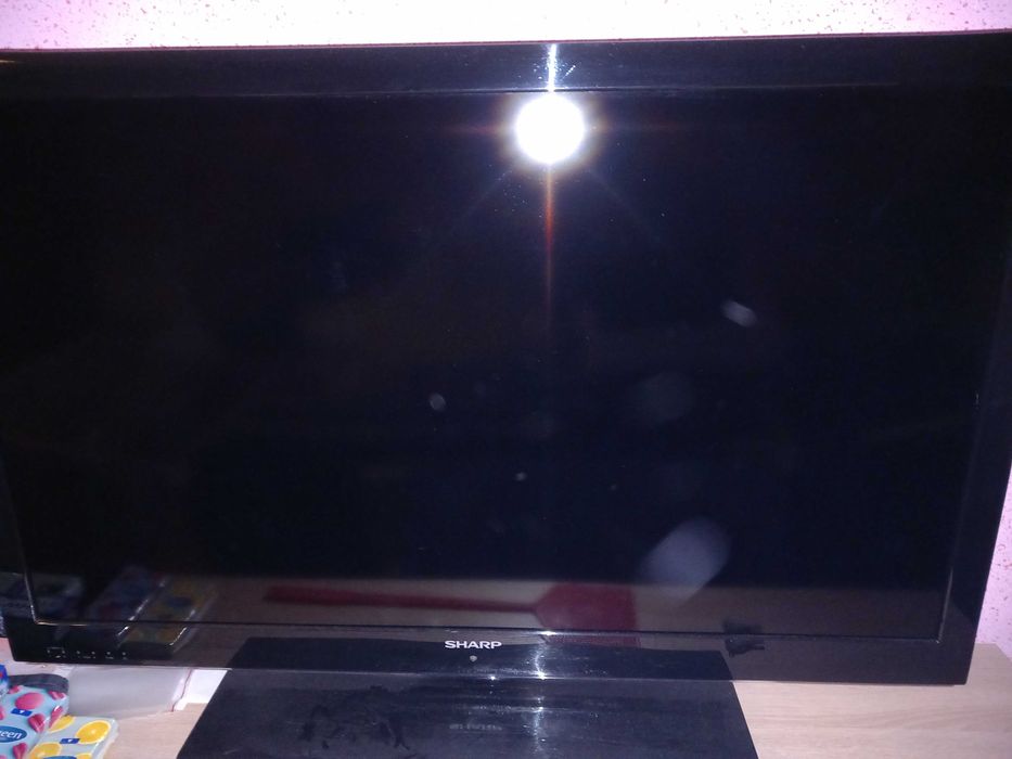 Sprzedam telewizor Sharp