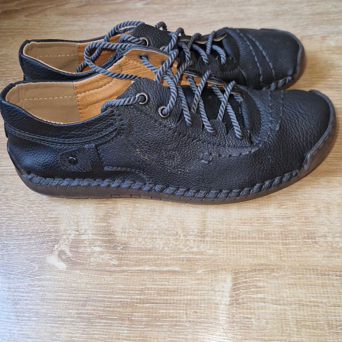 Męskie skórzane buty  r 41
