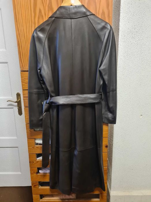 Casaco comprido em pele genuína