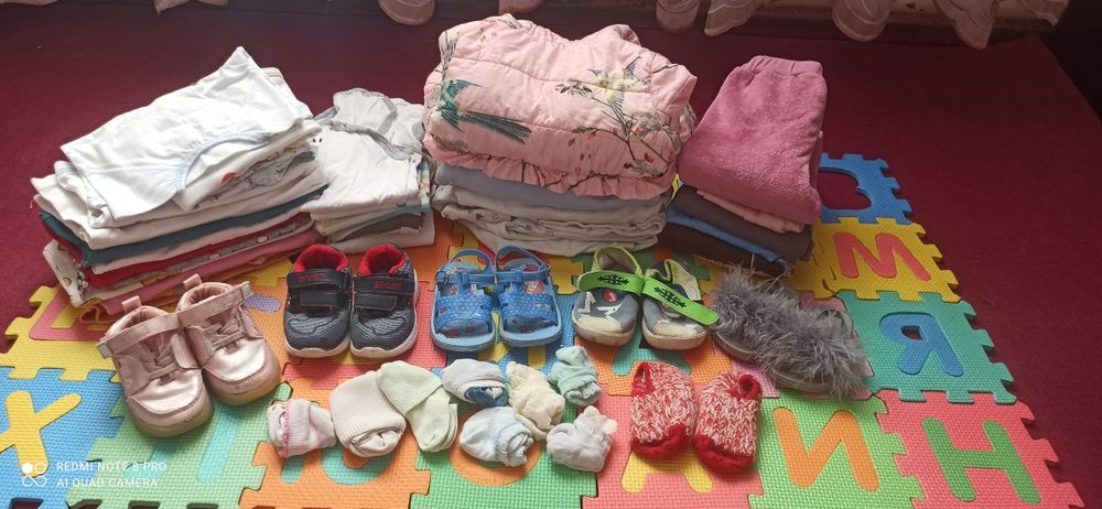 Великий пакет одягу для дівчинки 74 зріст