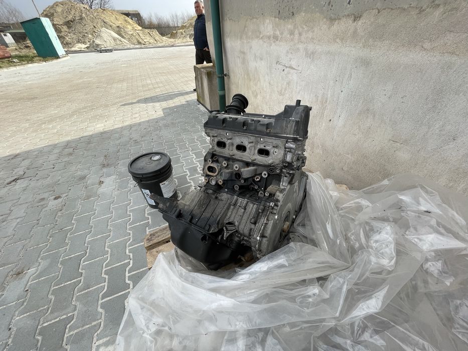 Продам двигун CNR на запчастини audi-Volkswagen-porche