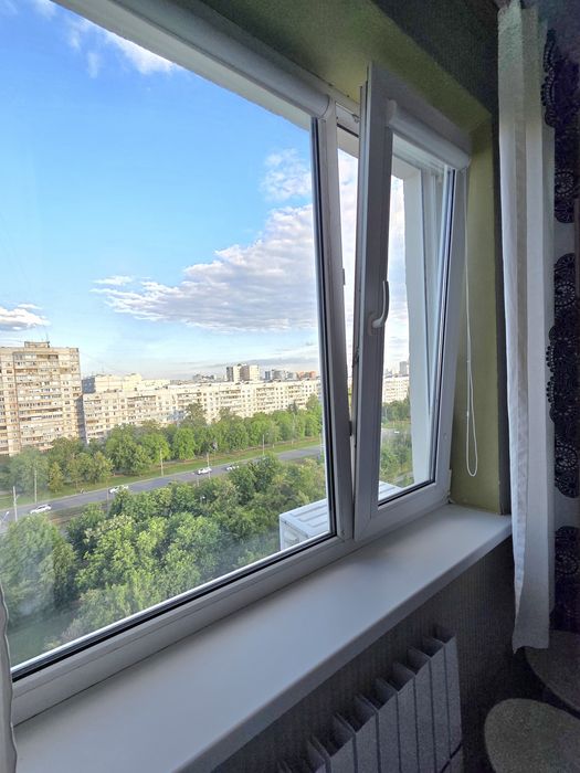 Продам 2х к.кв метро Победа,  Алексеевка