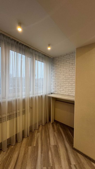 Продам шикарную 3 к.кв в Чугуеве (Авиатор)