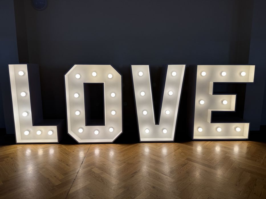Cyfry led, ścianki balonowe, lustro selfie, napis love,