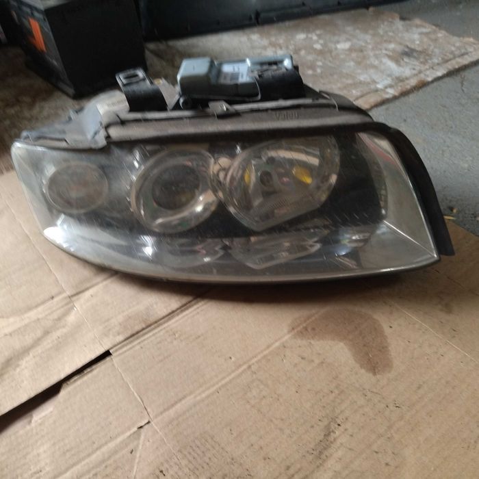 reflektor xenon 8E094`1004S  8E099`0008S przetwornica 8901`5132 a4 b6