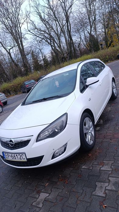 Opel astra J - sprawny