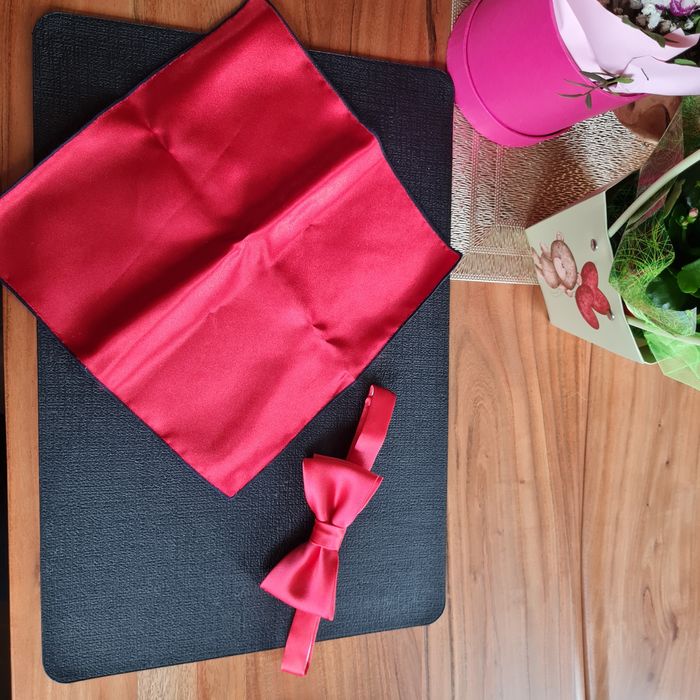 Męska czerwona muszka z podszetką nowa