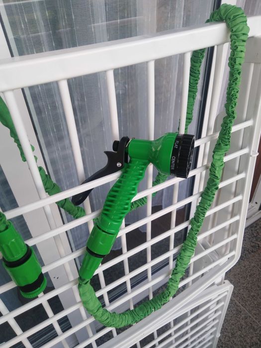 Mangueira Verde Com Pistola vários modos Flexível 2 Metros