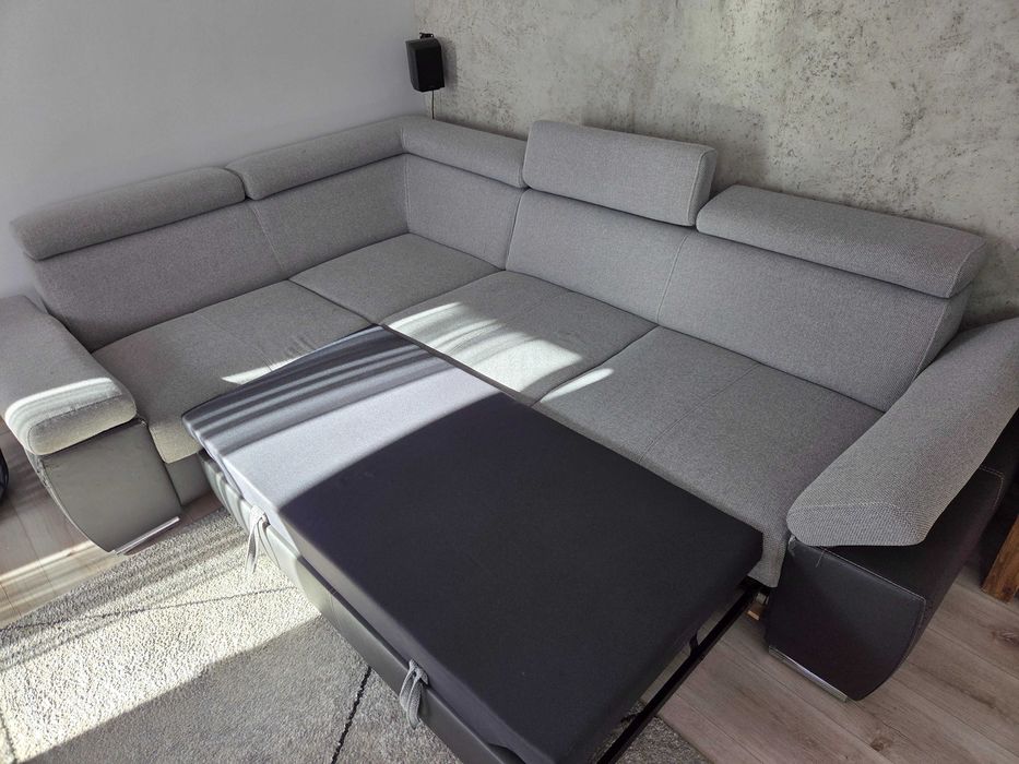 Narożnik z funkcją spania 275 cm x 200 cm