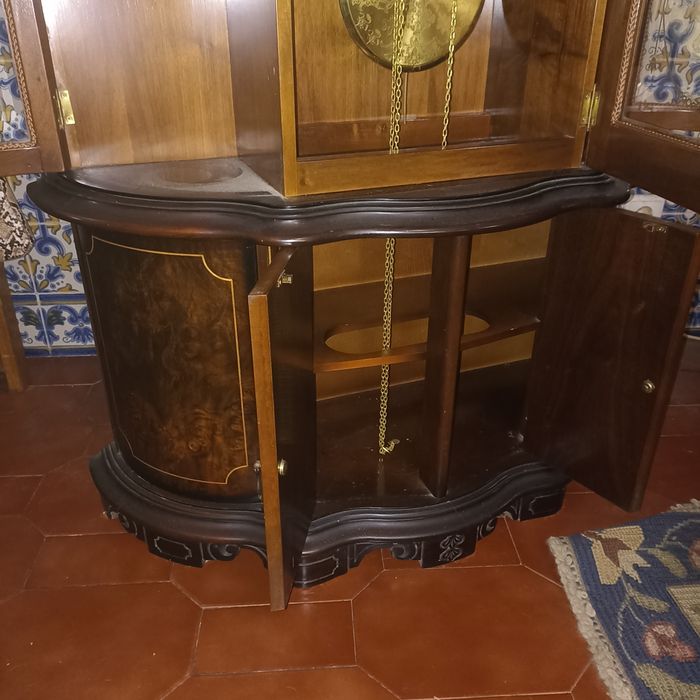 Móvel vintage de relógio