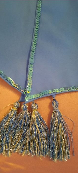 Продам костюм на девочку