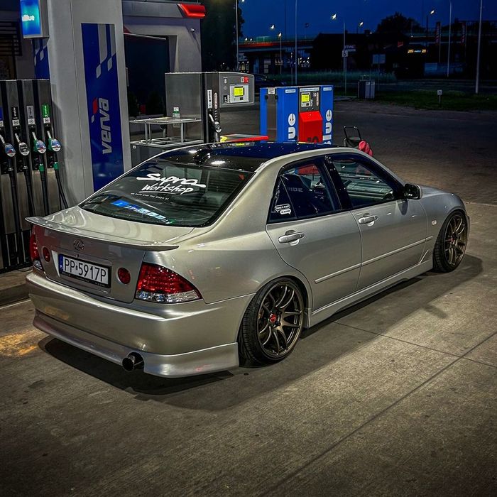 Lexus is200 manual
