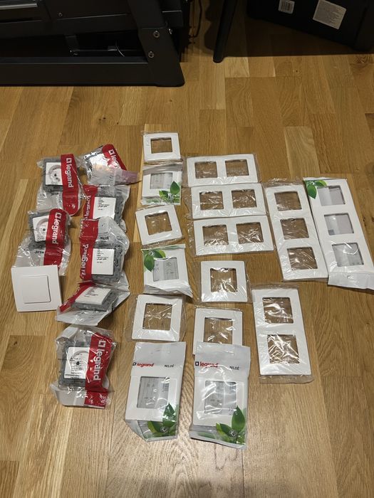 Legrand Niloe ramki, gniazdka