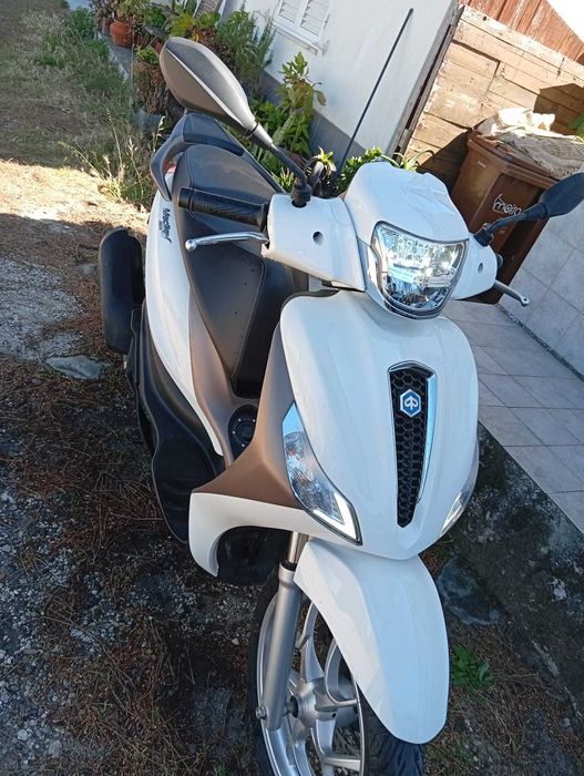 Piaggio Medley 125