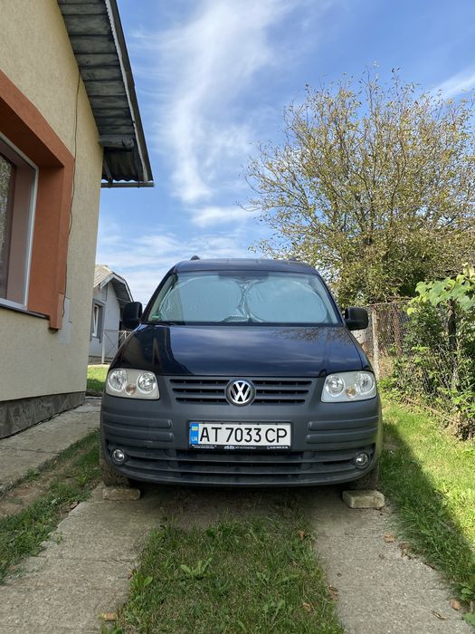 Автомобіль Vollksvagen caddy 2008