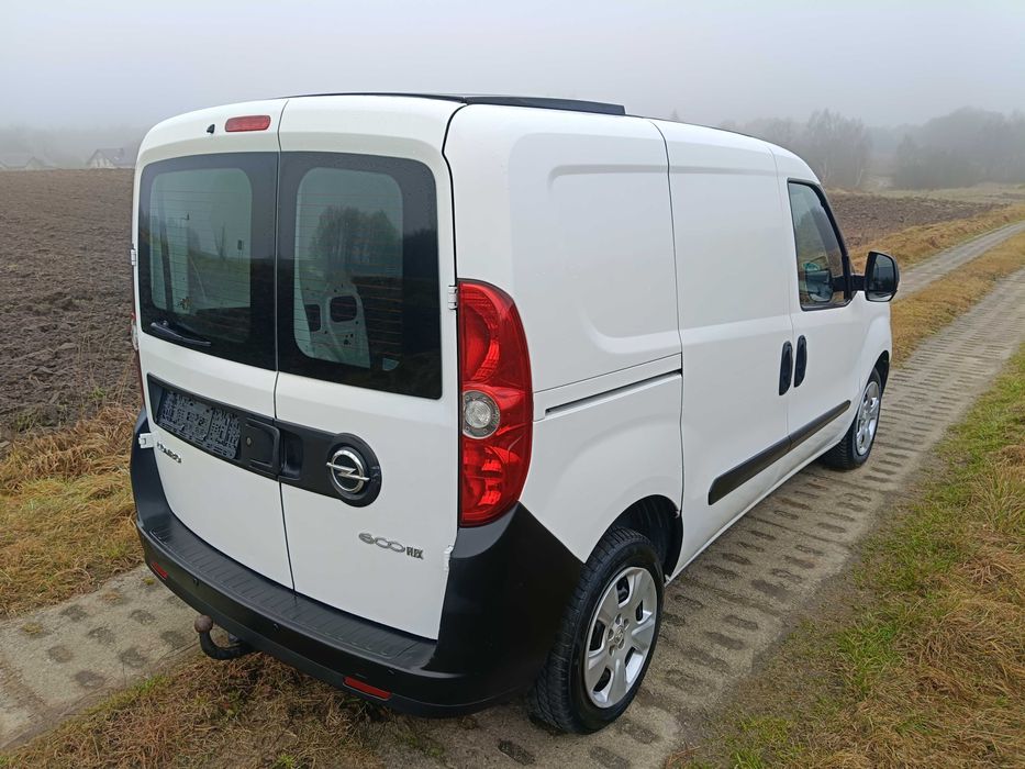 Opel combo blaszak furgon 2012 rok 1.3 CDTI klimatyzacja zdrowy