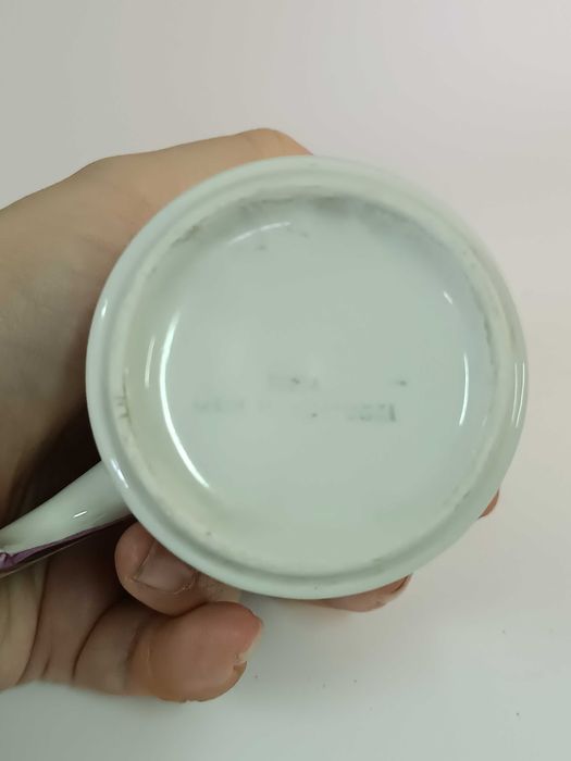 Curiosa caneca em ceramica da Secla com fomato de peixe