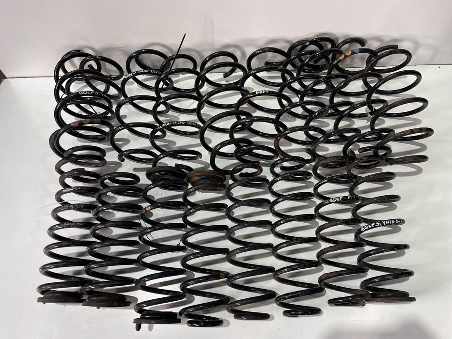 Пружини Гольф 5 хетчбек універсал пружини Golf 5 6 передні задні
