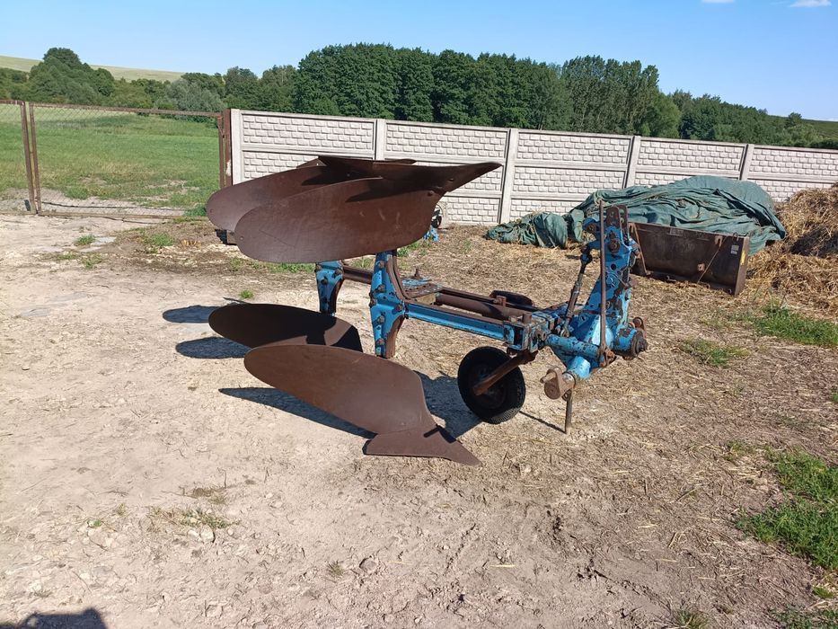 Pług 2 skibowy obrotowy Viaud Muller