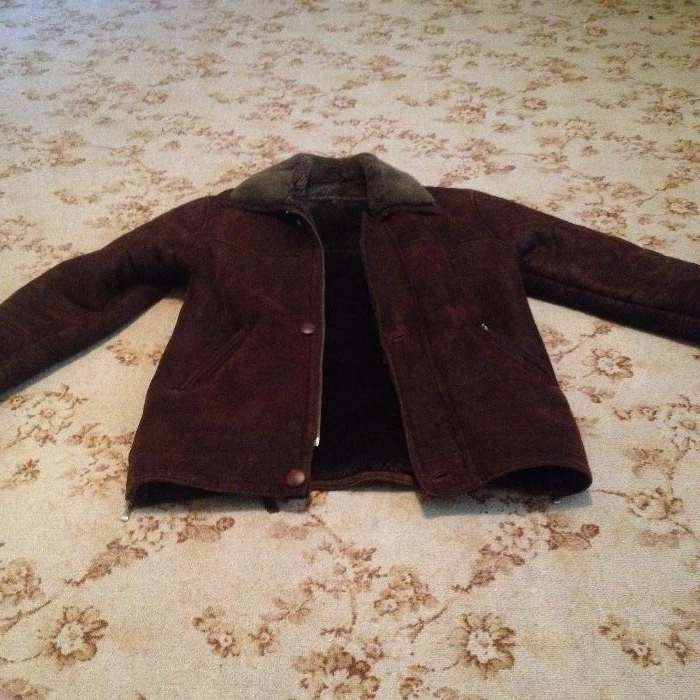 Куртка зимняя в идеальном состоянии!!!