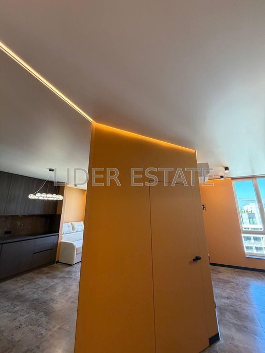 Продам 1,5 кімн. квартиру 43 м² у ЖК KRONA house, Ужгород, 9/9 пов. Забронюй зараз!