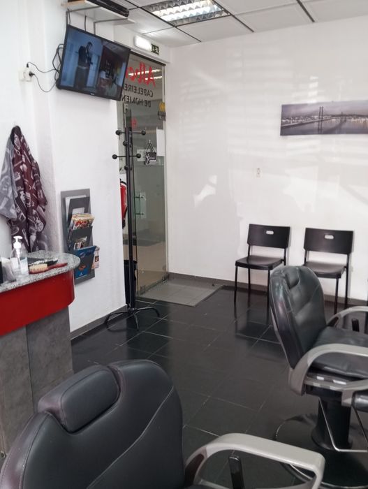 Trespass de Barbearia (Queluz)