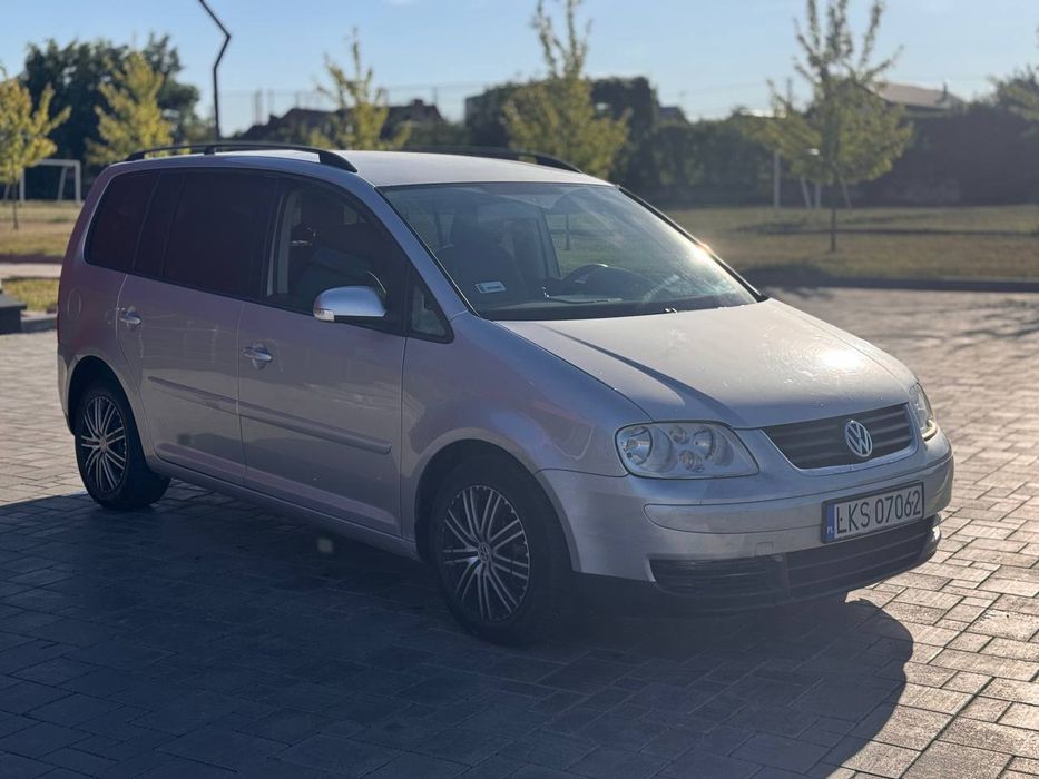 Продаю VW Touran 2003