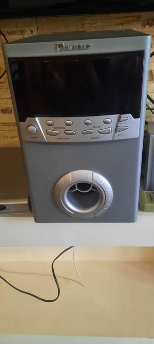 Продам домашний кинотеатр.