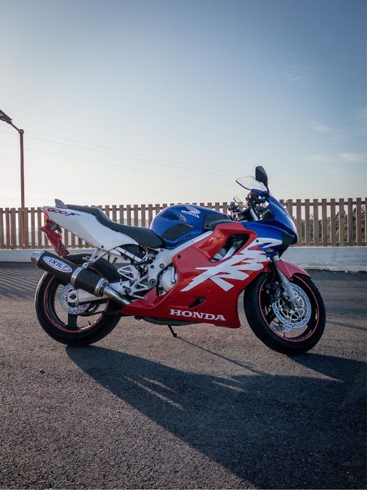 Honda Cbr F4 600