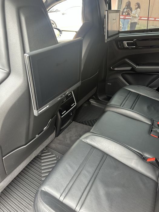 Porsche Cayenne — fotografia 4