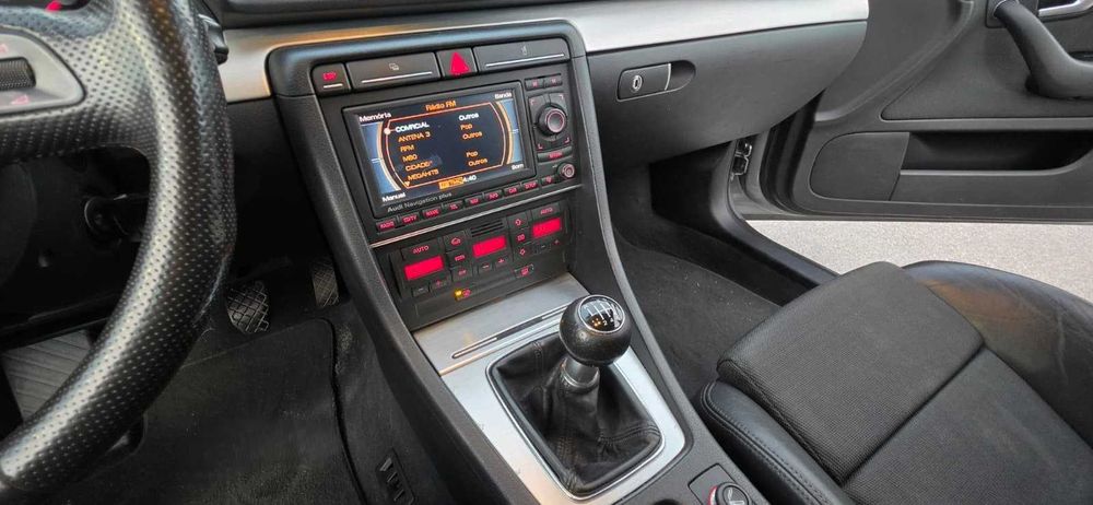 Audi A4 Avant S-LINE
