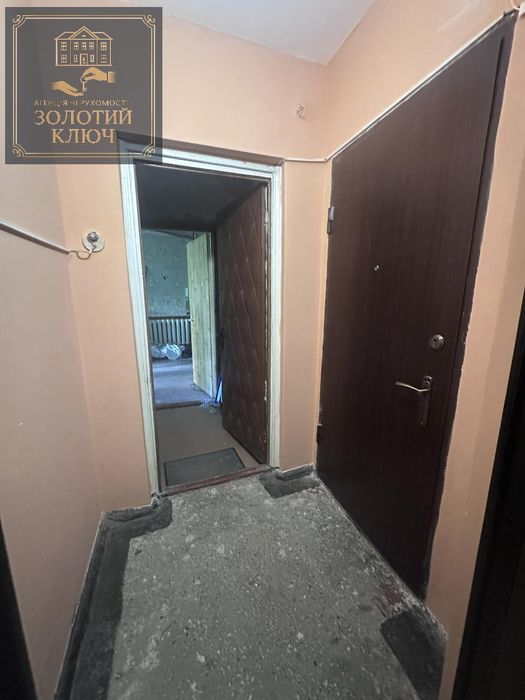 Продам одно кімнатну Попова