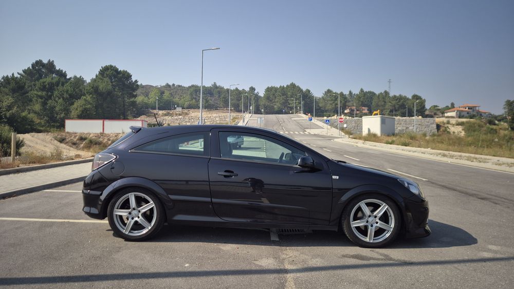 Opel Astra H GTC 1.7