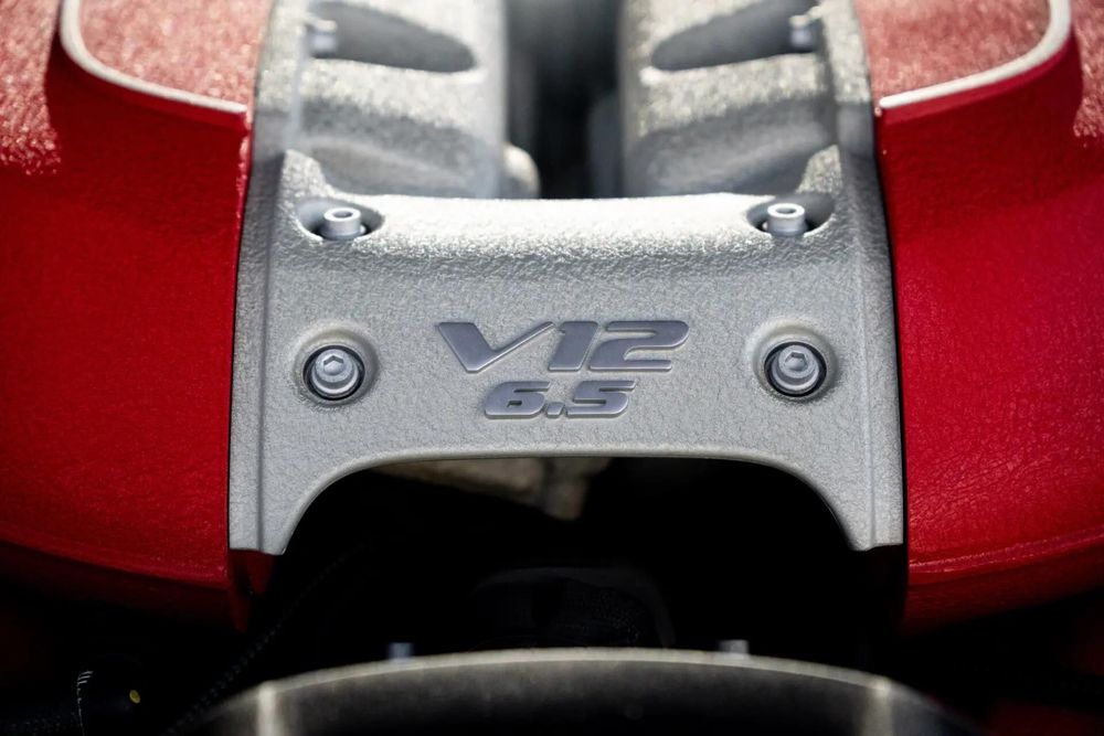 Ferrari 812 Superfast 6.5 V12