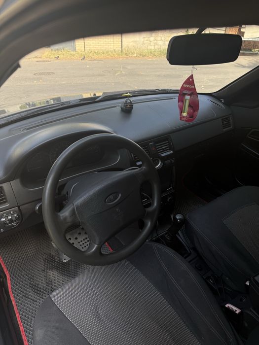 Lada Priora 2008 1.6 шеснарь с переоформлением