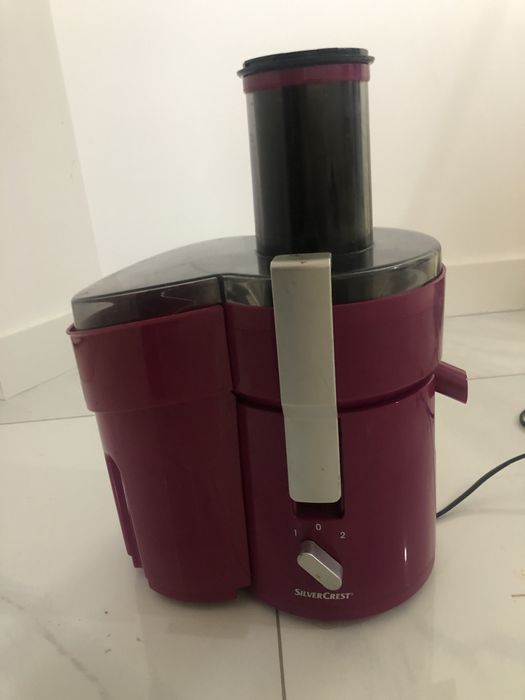 Maquina de fazer sumo natural441395506830397441