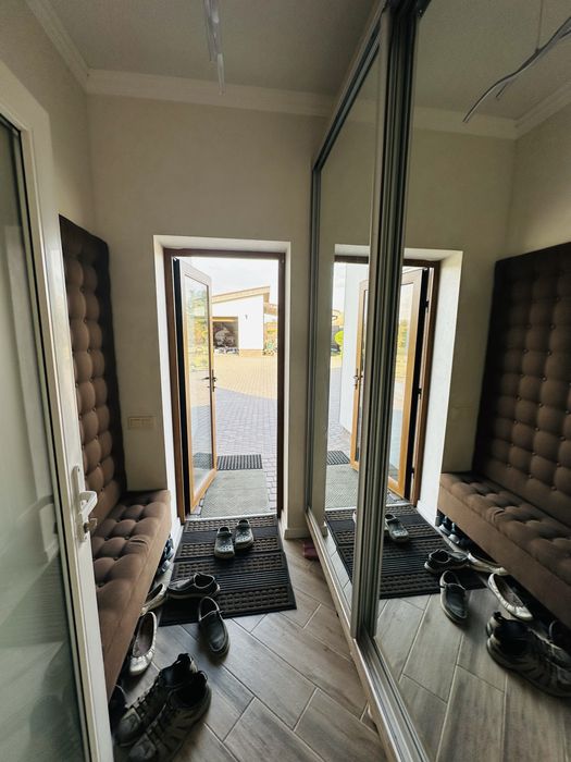 Продажа нового 2-эт. Дома 260м2 район Лесопарковая.