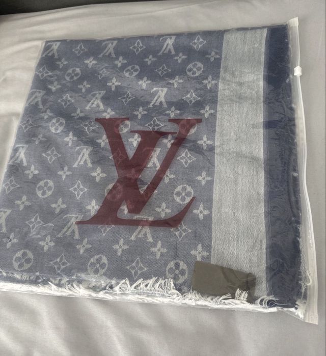 Szal chusta LV nowa Louis Vuitton 140x 145 cm apaszka