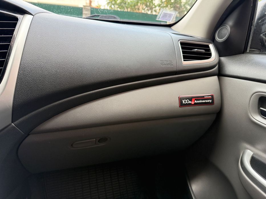 Vendo impecavel sempre de garagem