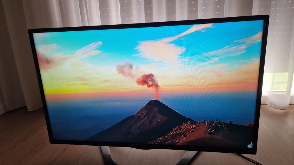 Smart TV LG 42 LED em ótimo estado