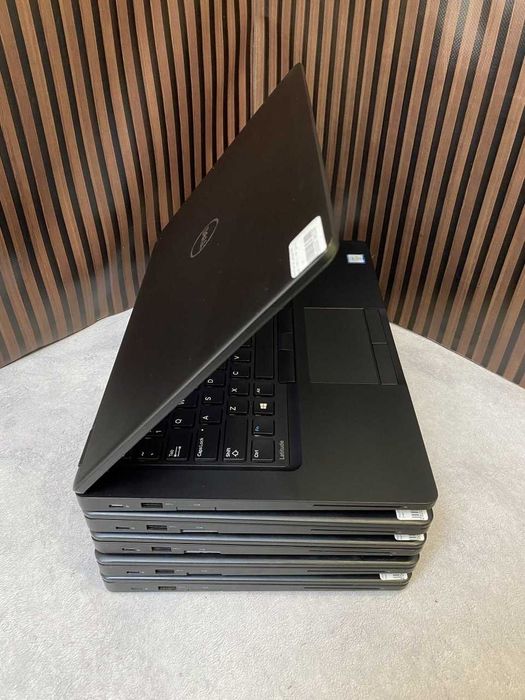 Ноутбук Dell Latitude 5480 14" Full HD  i5-6300U 8/256 Type-C ОПТ