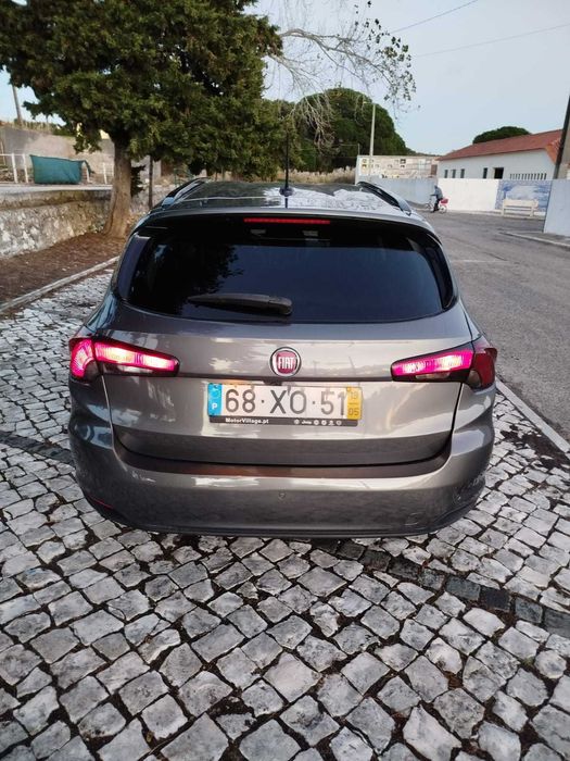 Fiat Tipo Station Wagon 1.3 M-Jet Lounge