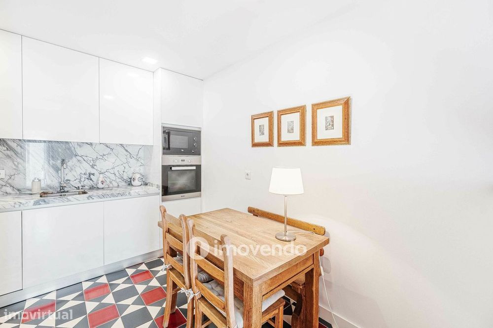 Apartamento T2 remodelado, no coração de Lisboa, em Alfama