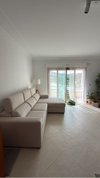 Sofa com chaise longue e cama