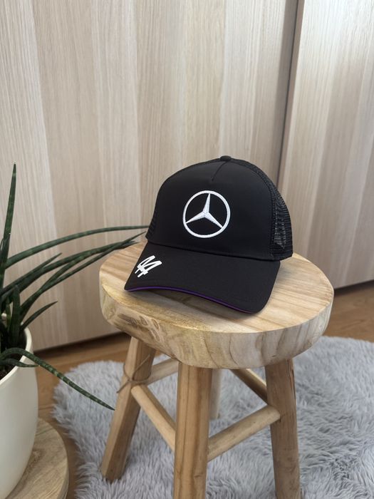 czapka z daszkiem Mercedes AMG F1 Team Lewis Hamilton  #44 trucker czarna