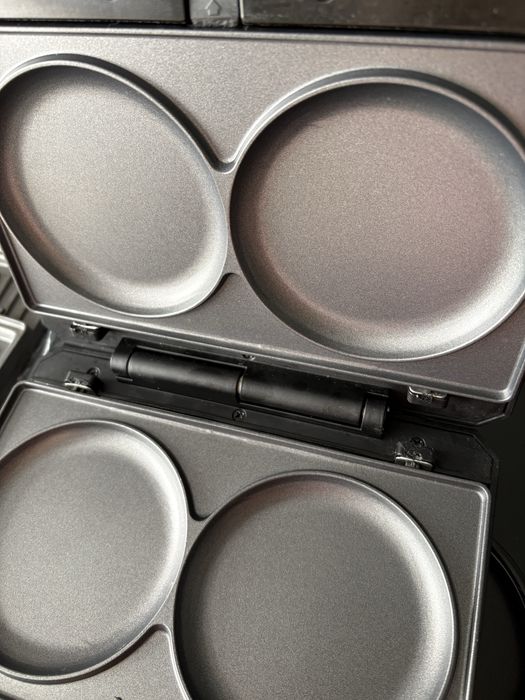 Тостер Concept Sandwich Maker 4в1 (SV3055)