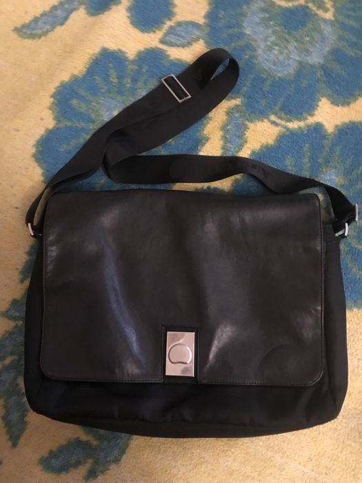 Мужская сумка Delsey для ноутбука и прочих вещей