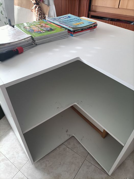 Excelente móvel secretária